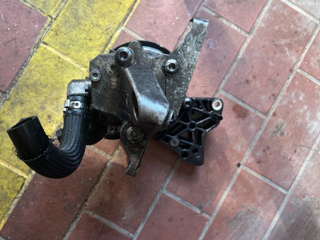 bontott BMW 7 Kormányszervó Motor (Hidraulikus)