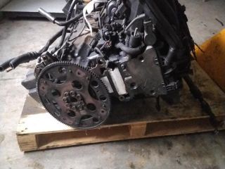 bontott BMW 7 Motor (Fűzött blokk hengerfejjel)