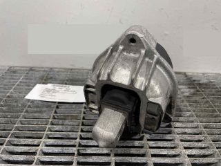 bontott BMW 7 Motor Tartó Bak (Pozíciófüggetlen)