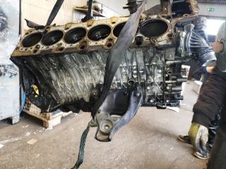 bontott BMW 7 Motorblokk (Fűzött)