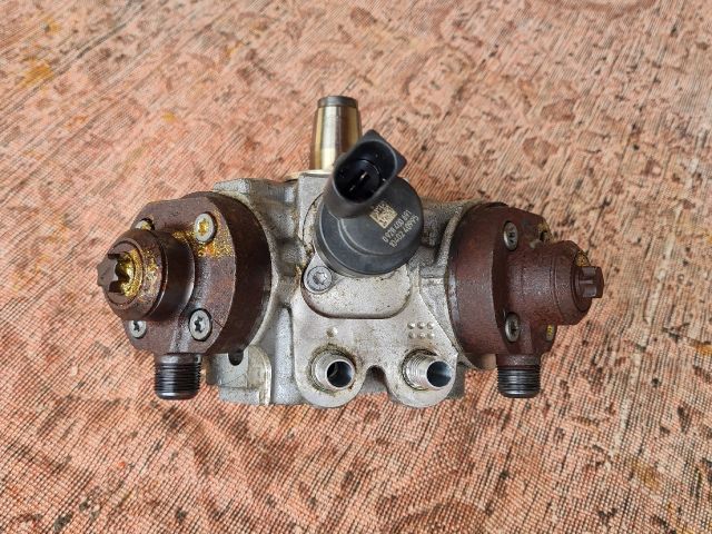 bontott BMW 7 Nagynyomású Szivattyú