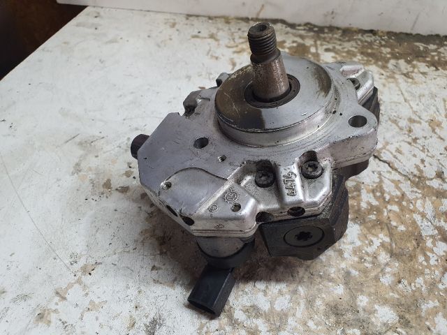 bontott BMW 7 Nagynyomású Szivattyú