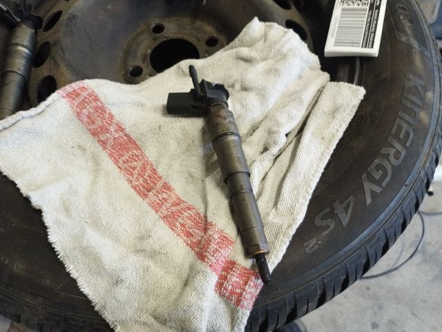 bontott BMW 7 Porlasztó (1 db)