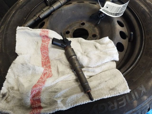 bontott BMW 7 Porlasztó (1 db)