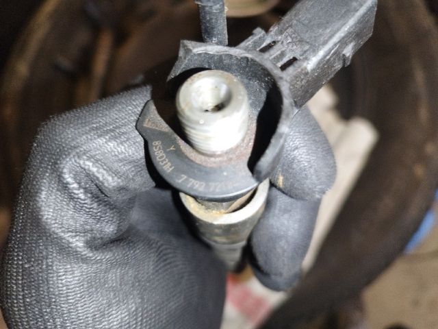 bontott BMW 7 Porlasztó (1 db)