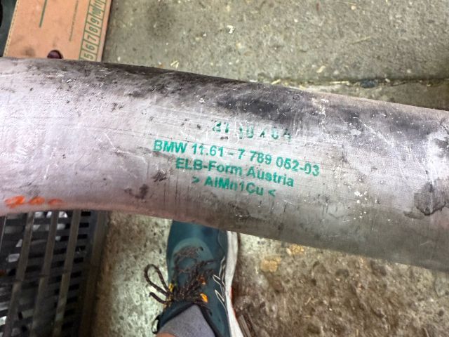 bontott BMW 7 Turbócső