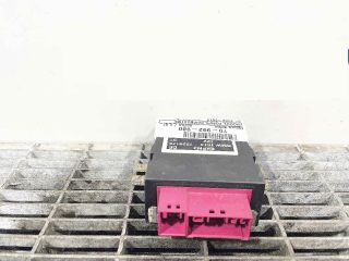 bontott BMW 7 Üzemanyag Szivattyú Relé