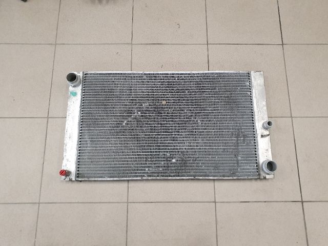 bontott BMW 7 Vízhűtő Radiátor (Klímás)