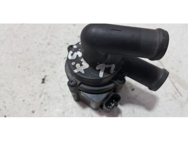 bontott BMW 7 Vízpumpa