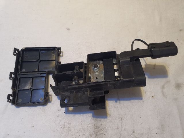 bontott BMW 7 Biztosítéktábla Motortér