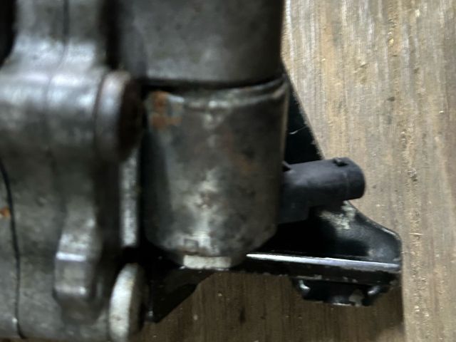 bontott BMW 7 Kormányszervó Motor (Hidraulikus)