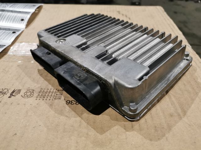 bontott BMW 7 Okoskerék Elektronika