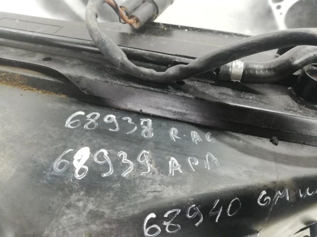 bontott BMW 7 Vízhűtő Radiátor (Nem klímás)