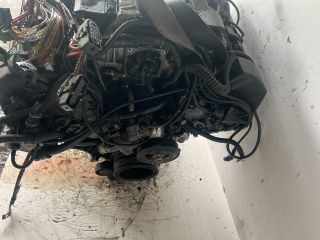 bontott BMW 7 Motor (Fűzött blokk hengerfejjel)