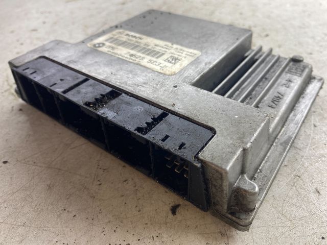 bontott BMW 7 Motorvezérlő