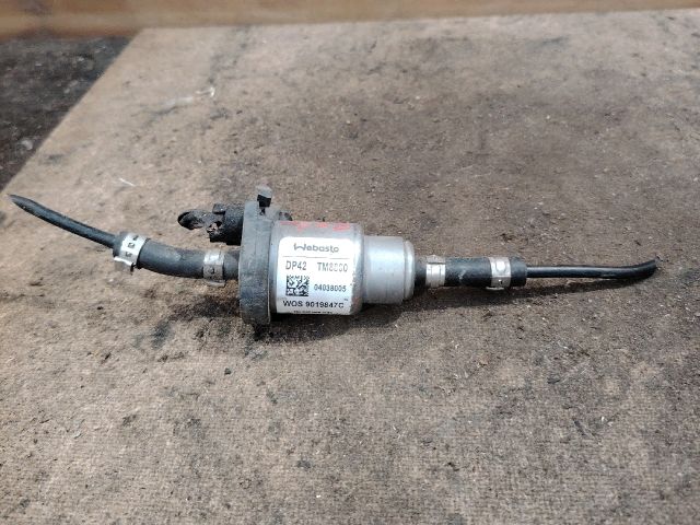 bontott BMW 7 Állófűtés Szivattyú (Elektromos)