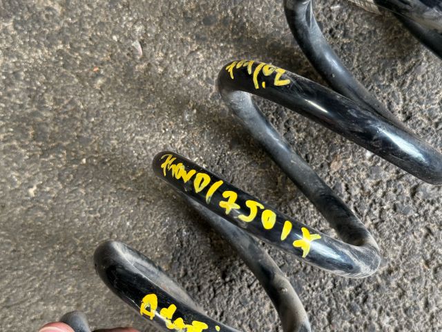 bontott BMW 7 Első Rugó