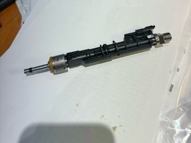 bontott BMW 7 Porlasztó (1 db)