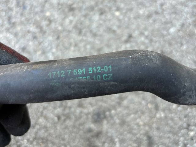 bontott BMW 7 Vízcső