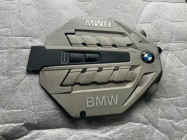 bontott BMW 7 Felső Motorburkolat