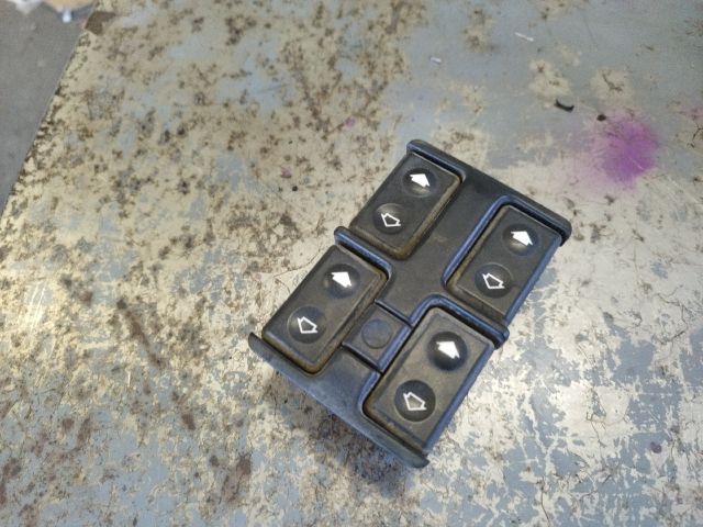 bontott BMW 7 Ablakemelő Kapcsoló Négyes / Kettes