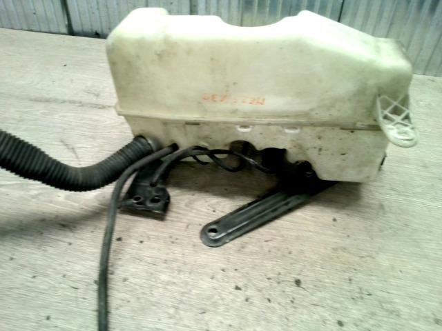 bontott BMW 7 Ablakmosó Tartály