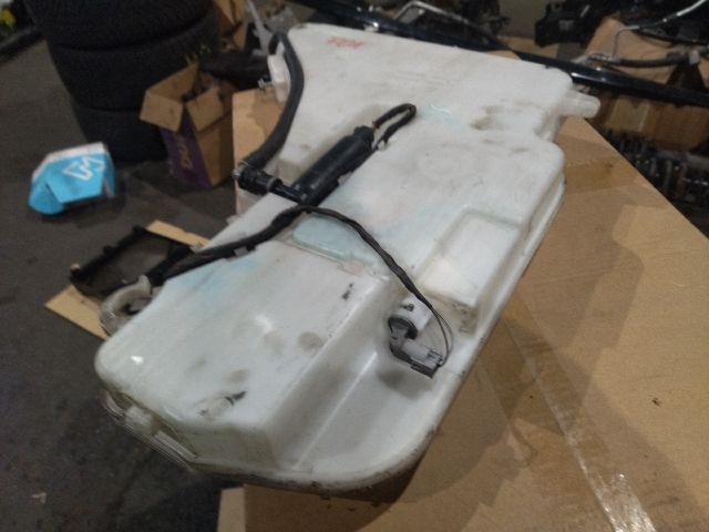 bontott BMW 7 Ablakmosó Tartály