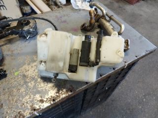 bontott BMW 7 Ablakmosó Tartály