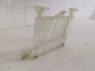 bontott BMW 7 Akkumulátor Tartó