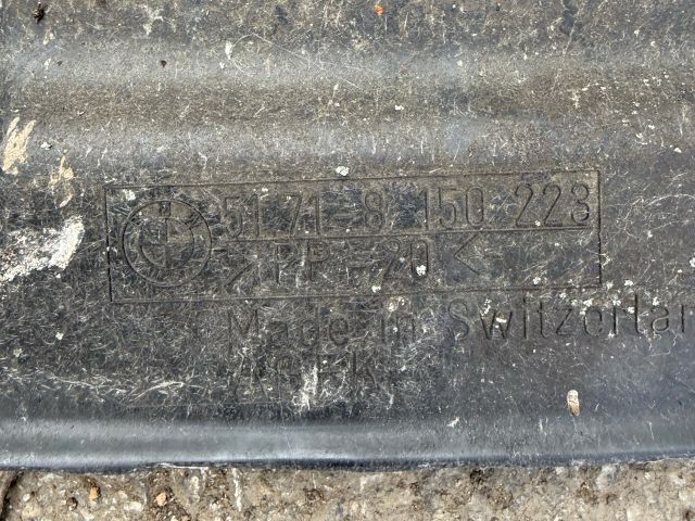 bontott BMW 7 Alsó Motorburkolat