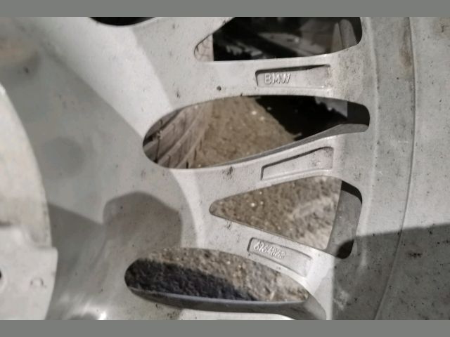 bontott BMW 7 Alufelni Gumival (1 db)