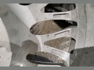 bontott BMW 7 Alufelni Gumival (1 db)