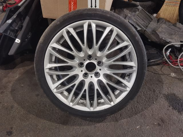 bontott BMW 7 Alufelni Gumival (1 db)