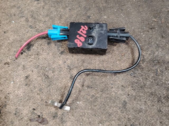 bontott BMW 7 Antenna Erősítő