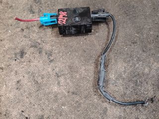 bontott BMW 7 Antenna Erősítő