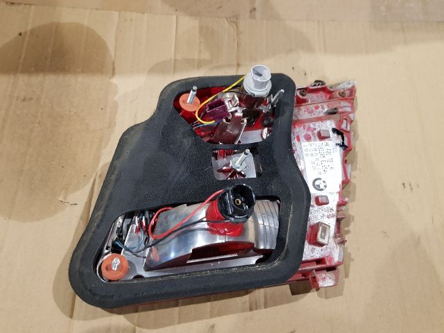 bontott BMW 7 Bal Belső Hátsó Lámpa