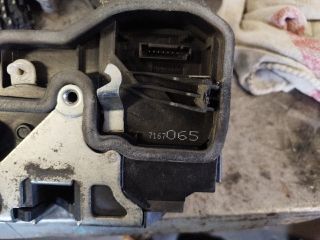 bontott BMW 7 Bal első Ajtózár