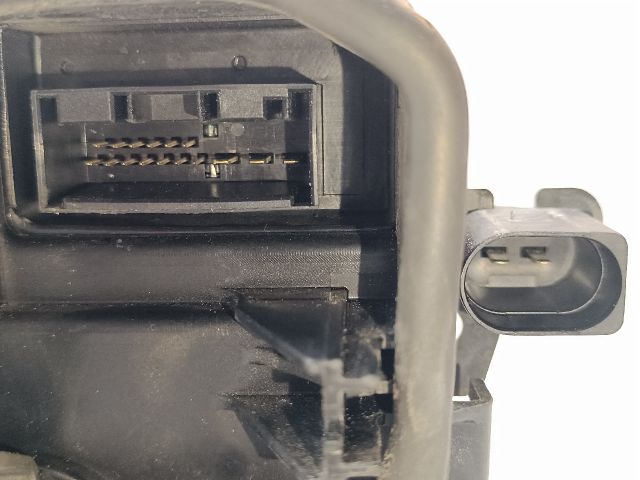 bontott BMW 7 Bal első Ajtózár