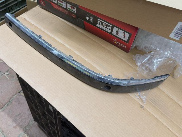 bontott BMW 7 Bal első Lökhárító Díszléc