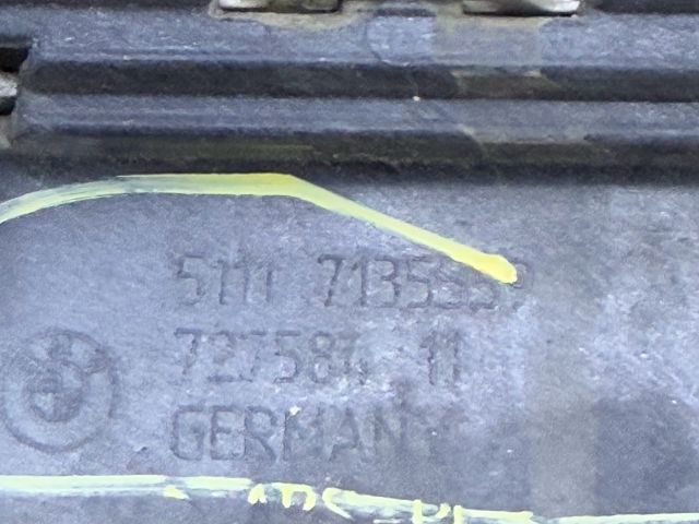 bontott BMW 7 Bal első Lökhárító Díszléc