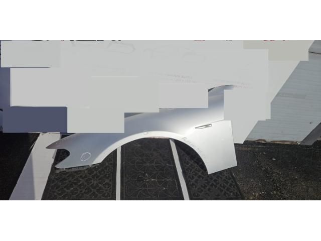 bontott BMW 7 Bal első Sárvédő