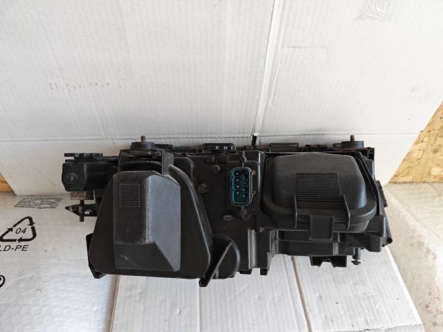 bontott BMW 7 Bal Fényszóró