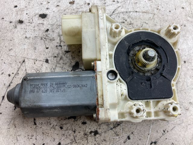 bontott BMW 7 Bal hátsó Ablakemelő Motor