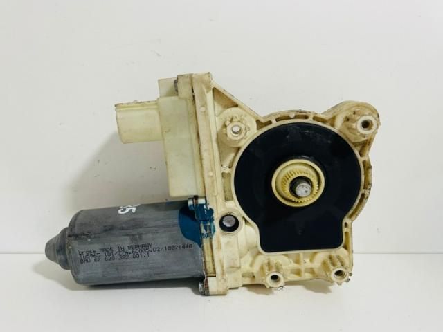 bontott BMW 7 Bal hátsó Ablakemelő Motor