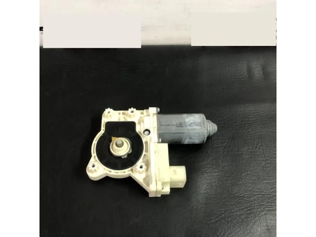 bontott BMW 7 Bal hátsó Ablakemelő Motor