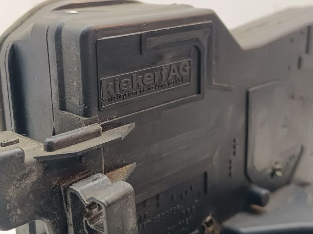 bontott BMW 7 Bal hátsó Ajtózár