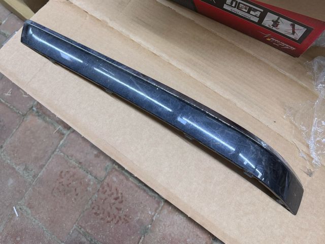 bontott BMW 7 Bal hátsó Lökhárító Díszléc