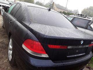 bontott BMW 7 Bal hátsó Sárvédő