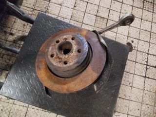 bontott BMW 7 Bal hátsó Tengelycsonk