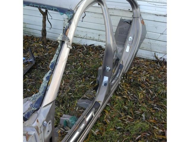 bontott BMW 7 Bal Küszöb